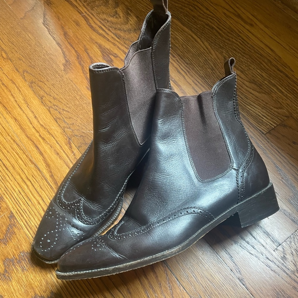 Ralph Lauren pull-on wingtip ankle boot